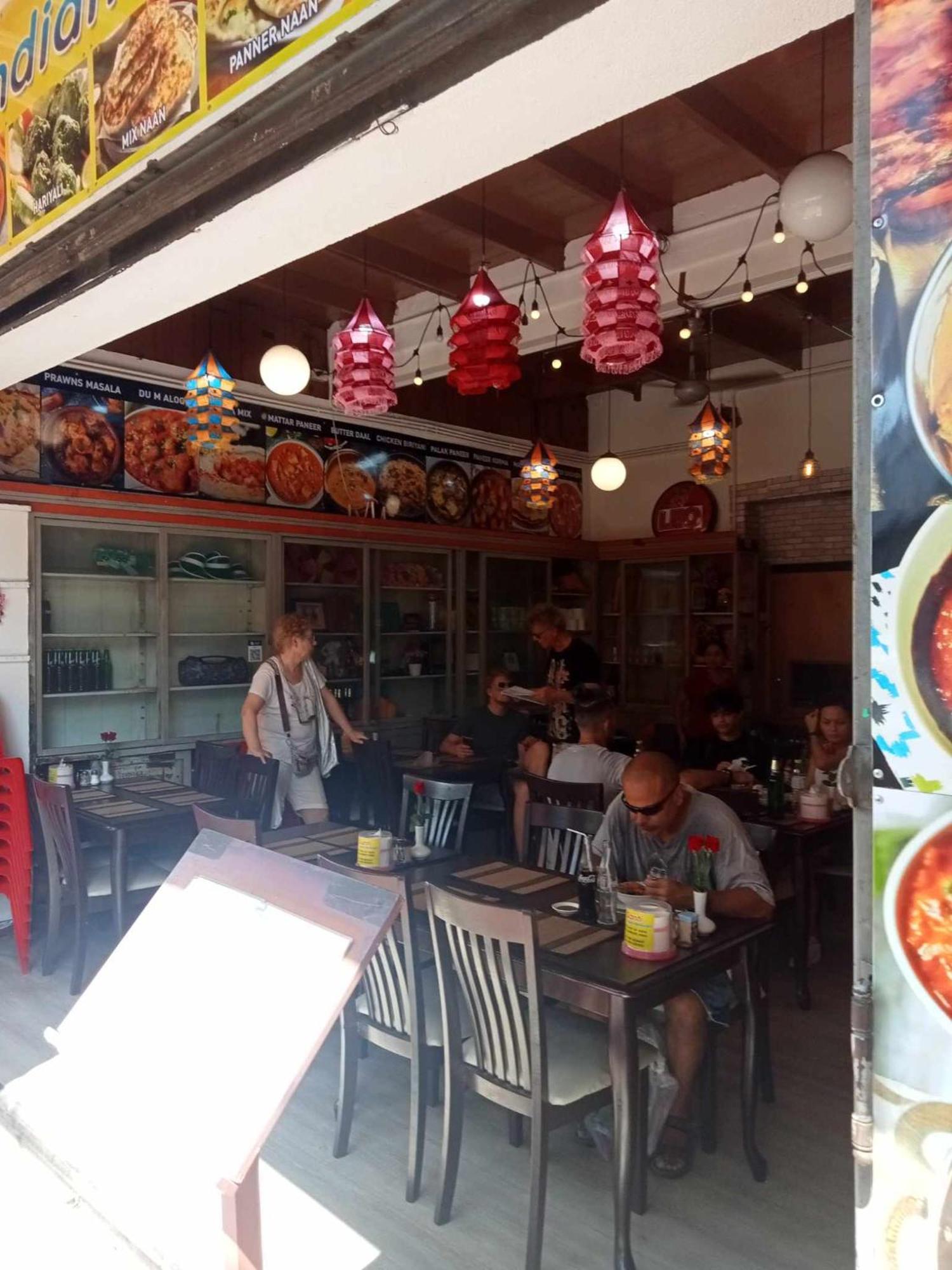 Апартаменты Bang Lumphu House&Bistro Бангкок Экстерьер фото